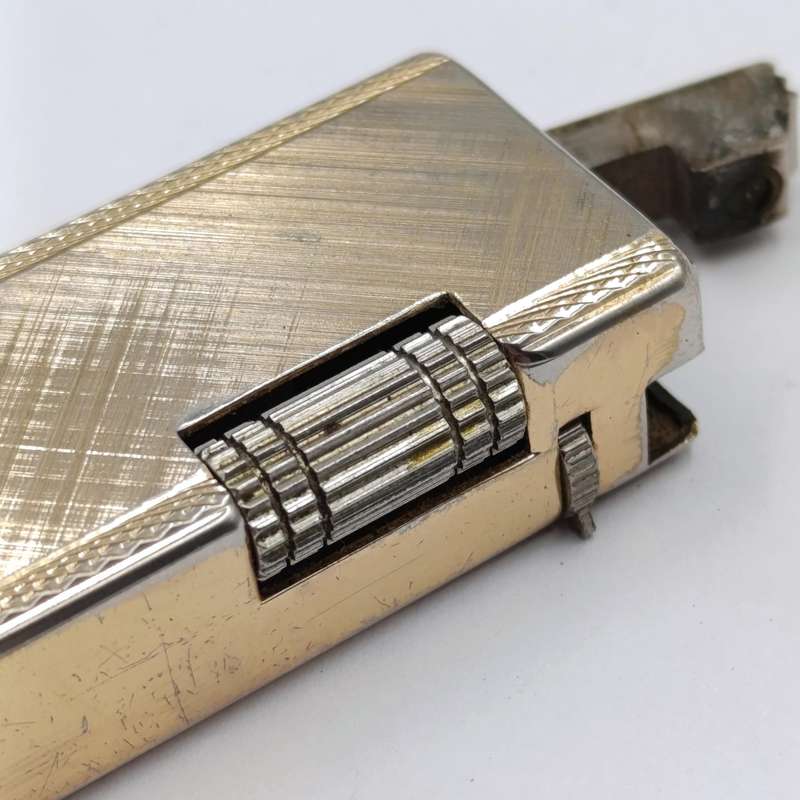 Vintage Ruslite pocket lighter - working