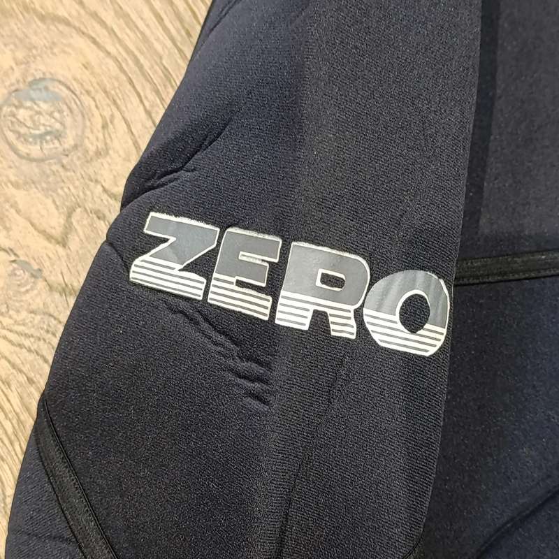 ZERO diving wetsuit - Top and bottom with Aqualine cap - size XXXL