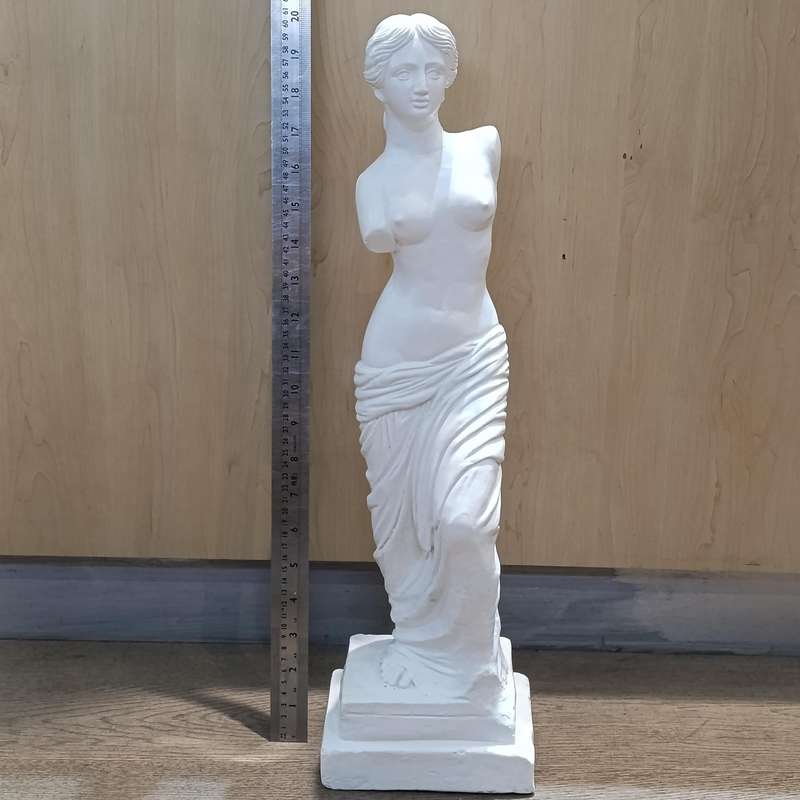 Large Venus de Milo plaster of Paris sculpture