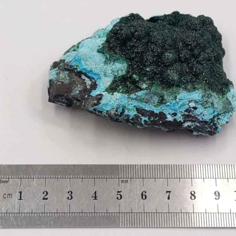 Azurite and Malachite mineral specimen of 109 grams