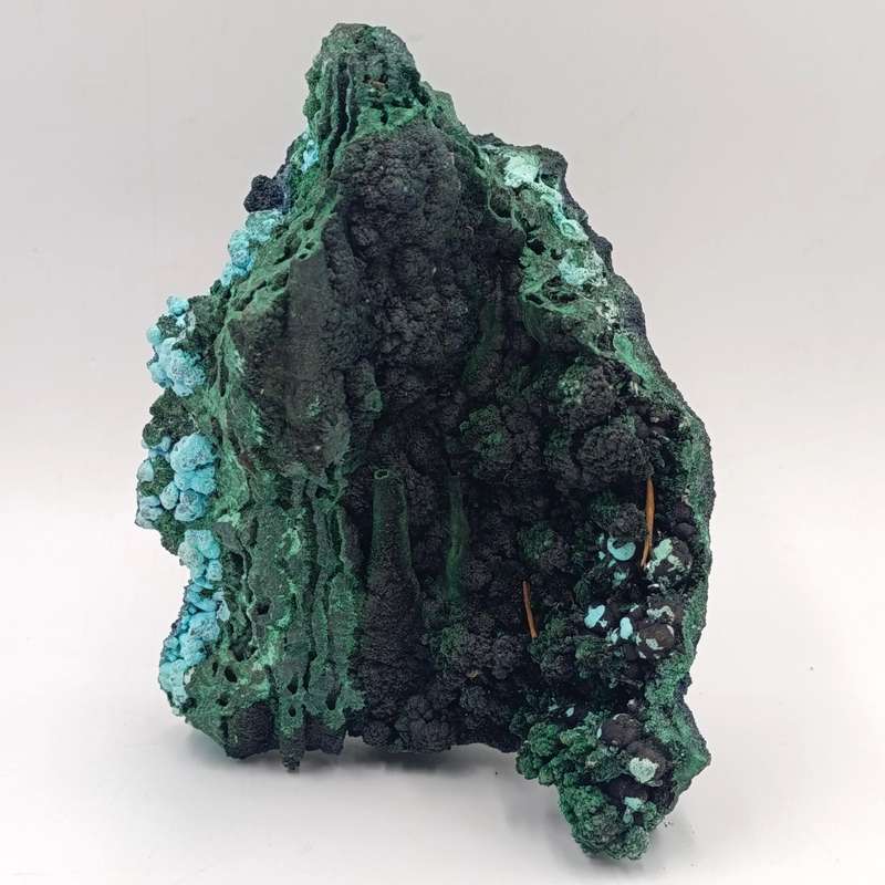 Azurite and Malachite mineral specimen of 790 grams