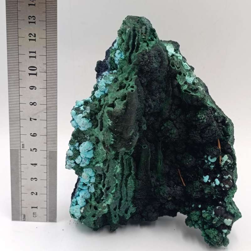 Azurite and Malachite mineral specimen of 790 grams