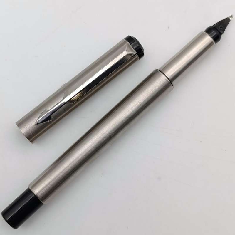 Parker Benson and Hedges advertising fountain pen in case