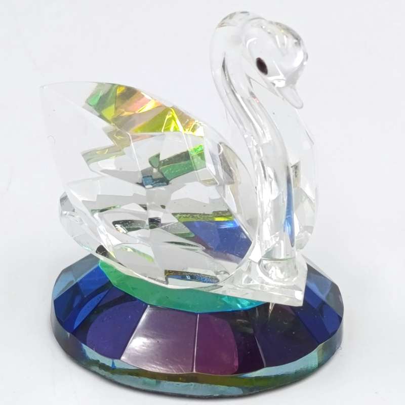 Beautiful crystal glass swan figurine