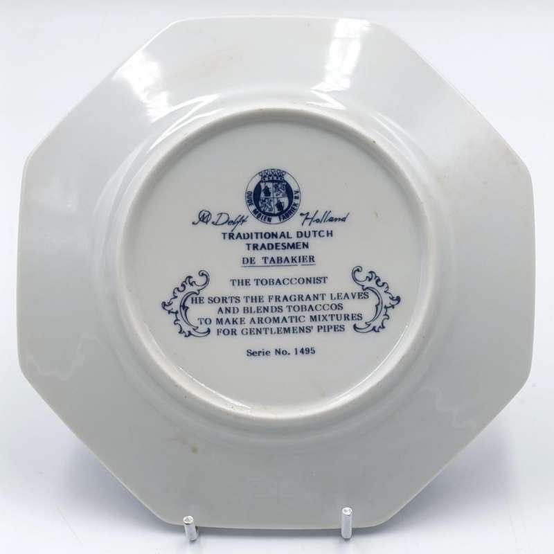 Vintage Delft Traditional Dutch Tradesman the Tobacconist porcelain plate - 16cm