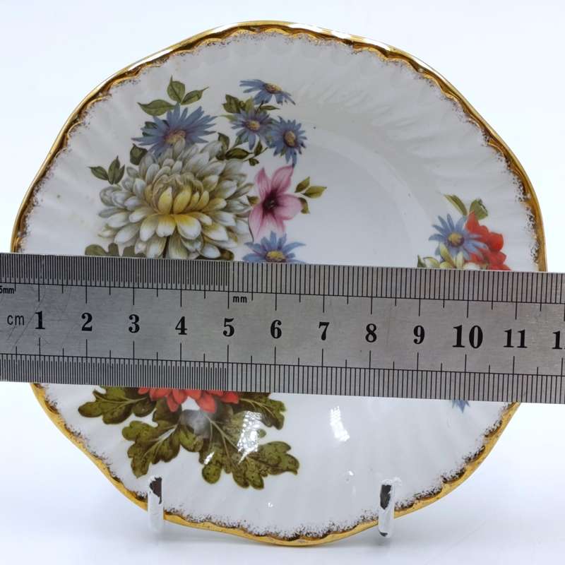 Vintage Elizabethan Staffordshire porcelain trinket bowl