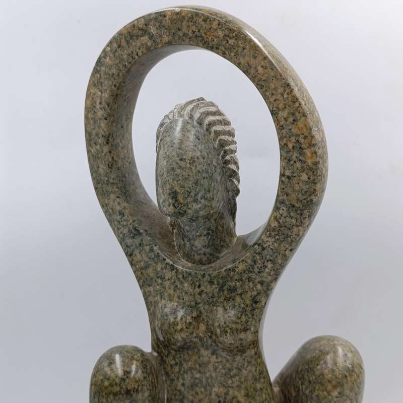 African Serpentine sculpture by Fabo Dete - Height 36cm