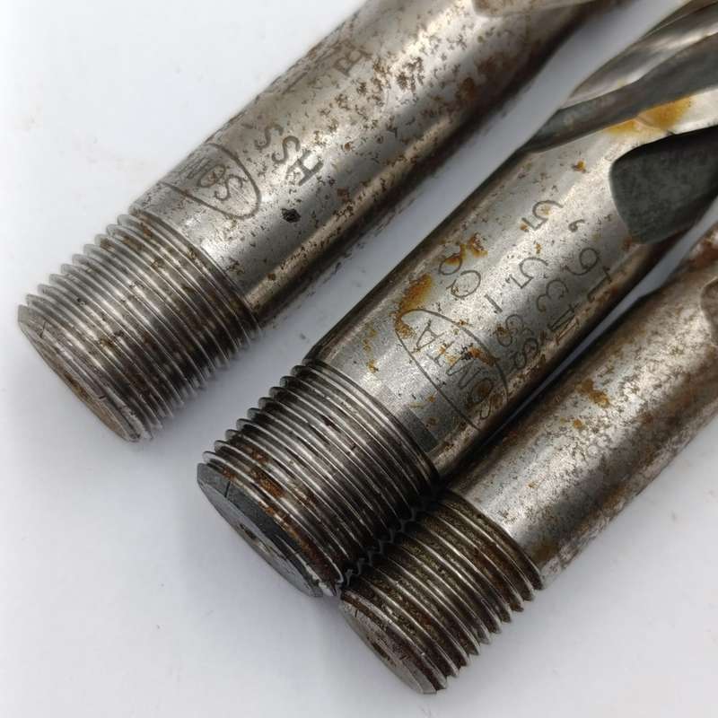 Lot of 8 End Mill bits
