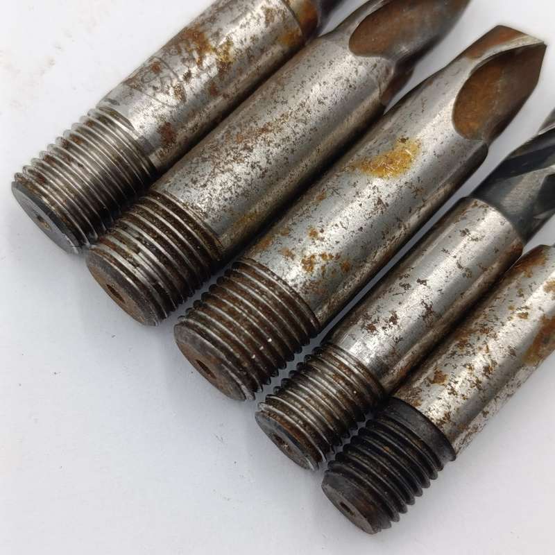 Lot of 8 End Mill bits