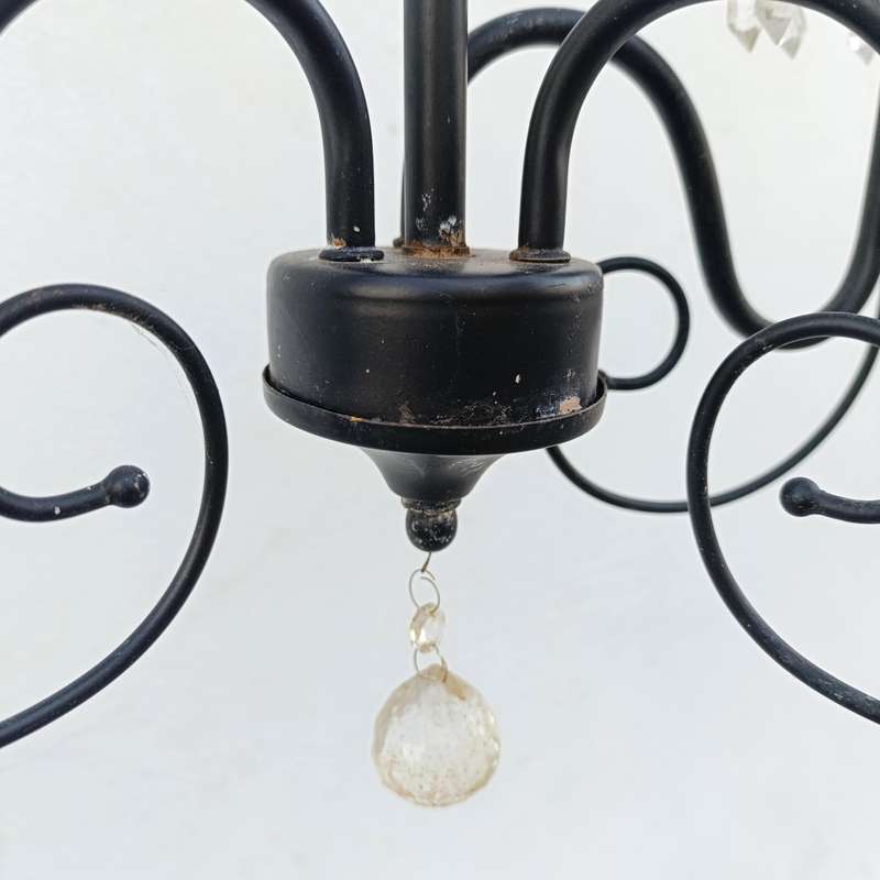Crystal chandelier with 3 arms
