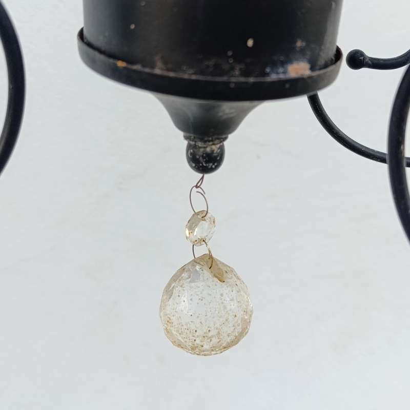 Crystal chandelier with 3 arms