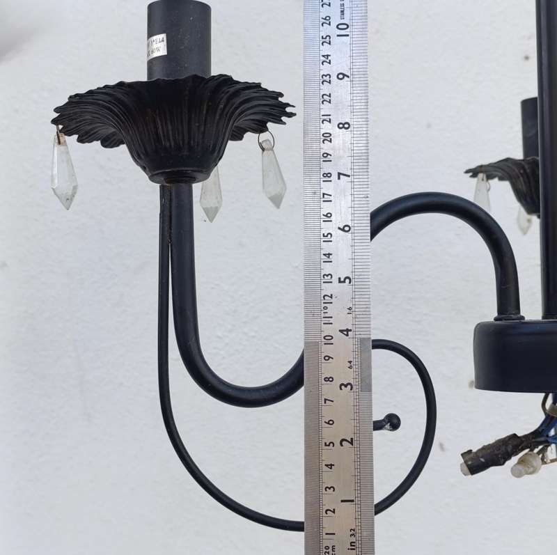 Crystal chandelier with 3 arms