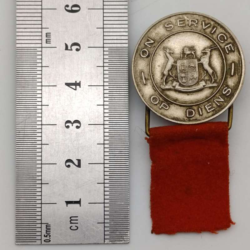 WW2 South African On Service lapel badge #37/644