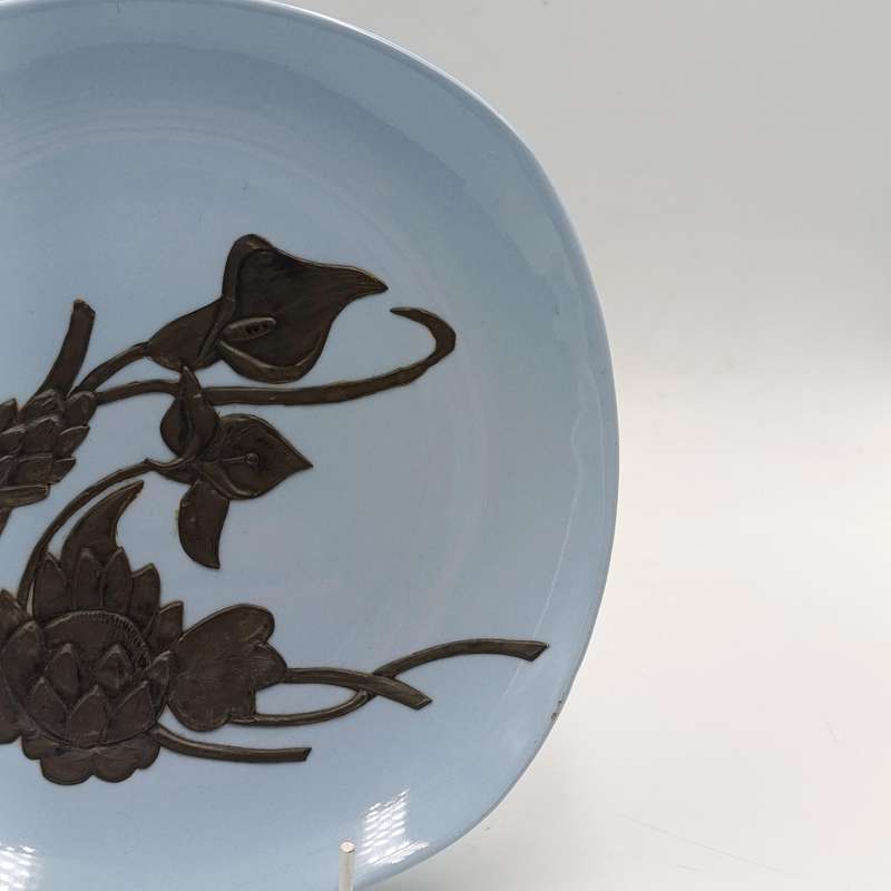 Vintage Johnson Brothers Blue Horizan plate with pewter overlay flowers