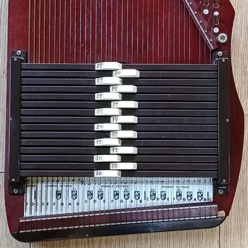 Vintage Tokai Gakki Chroma Harp Autoharp