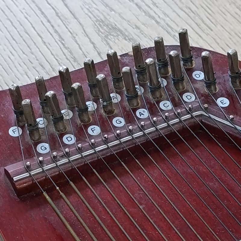 Vintage Tokai Gakki Chroma Harp Autoharp