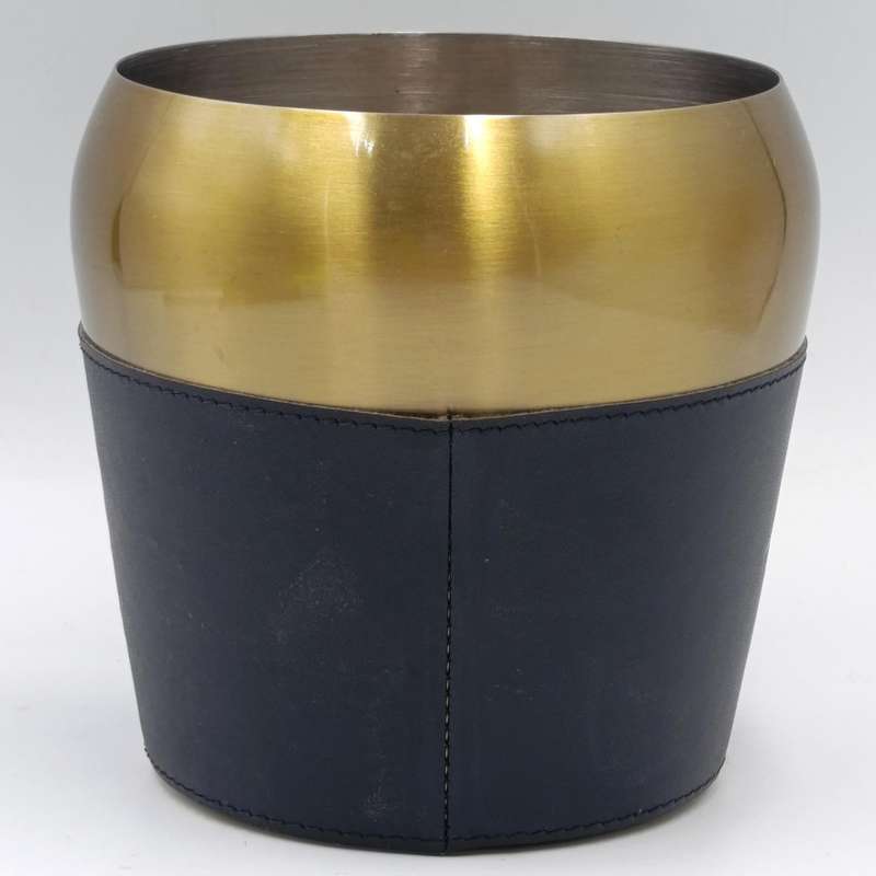 Bain's Cape Mountain whisky ice bucket with tongs