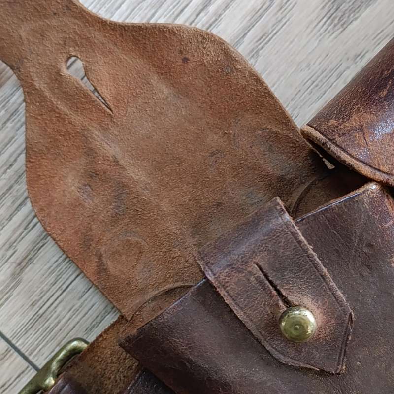 WW2 British leather 5 pouch ammo bandolier for .303