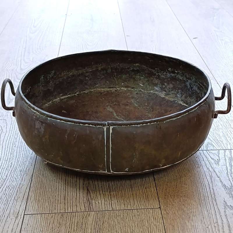 Antique copper pot -unsure of use
