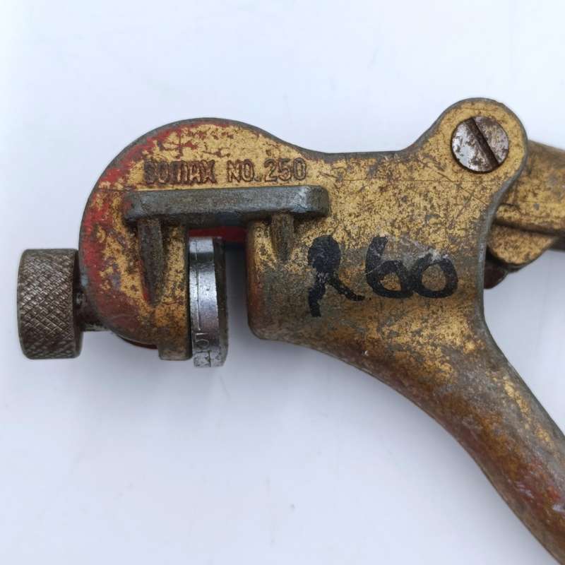 Vintage Somax No.250 saw set pliers