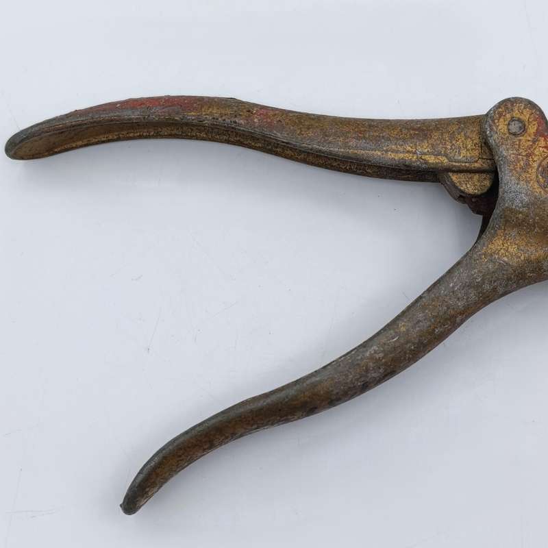 Vintage Somax No.250 saw set pliers