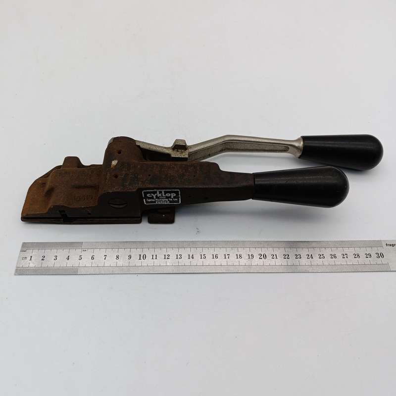 Vintage Cyklop steel strapping tool