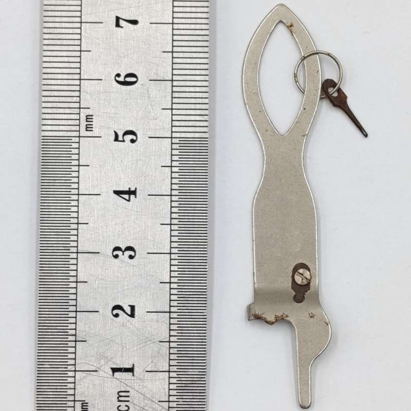Vintage The Singer Needle Threader in original packaging - for size 9 needle
