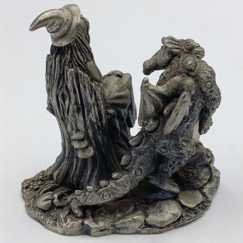 The Tudor Mint meth and Magic #3113 Mischevious Aragon figurine in box