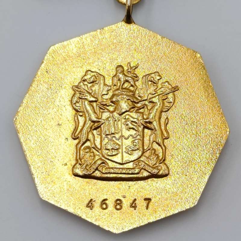 SADF Pro Patria medal #46847 issued to Cpl K.H Knorr - with box - swivel type