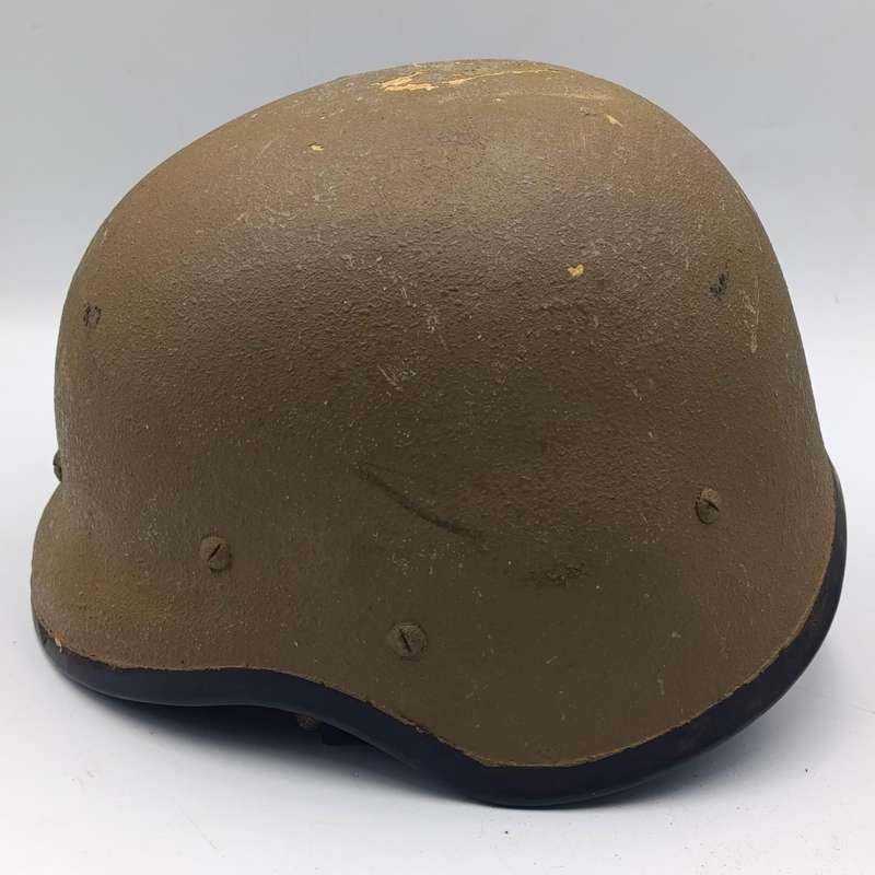 Sa Army Kevlar helmet - buckle clip broken