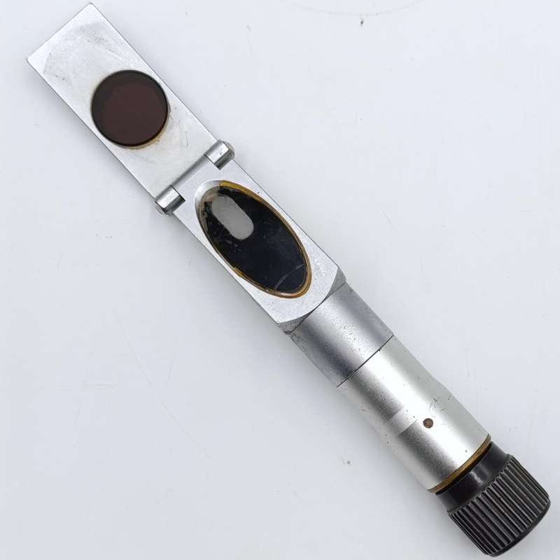 Vintage Atago 0-32% liquid refractometer in pouch