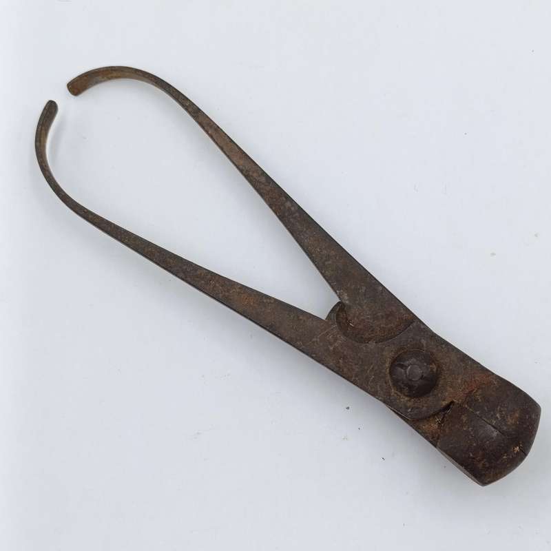 Antique Musket ball bullet mold