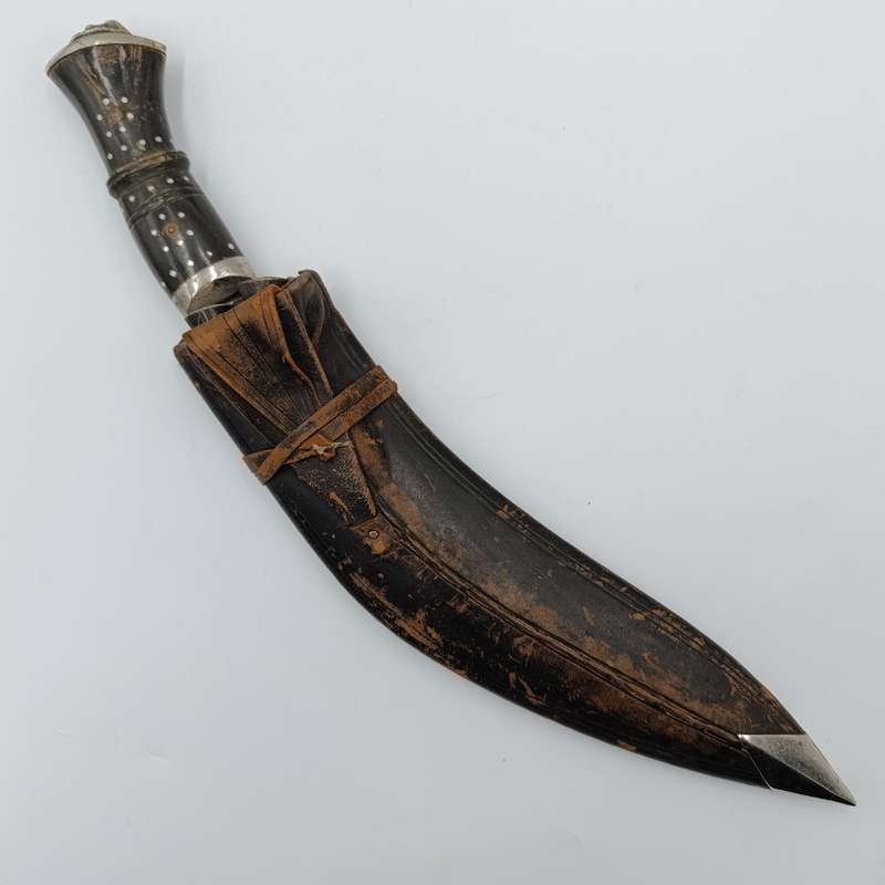 Vintage Kukri hunting knife with leather sheath and two smaller knifes