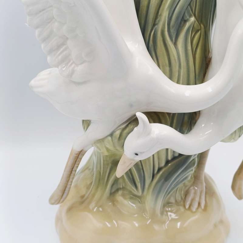 Vintage Miquel Requena White Herons porcelain vase
