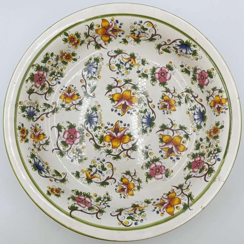 Vintage Capodimonte porcelain wash basin - some small paint chips