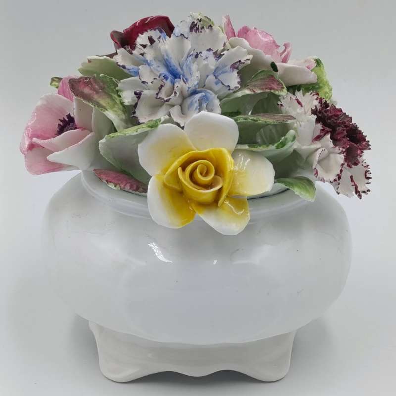 Vintage Royal Doulton flower bouquet - some minor damage