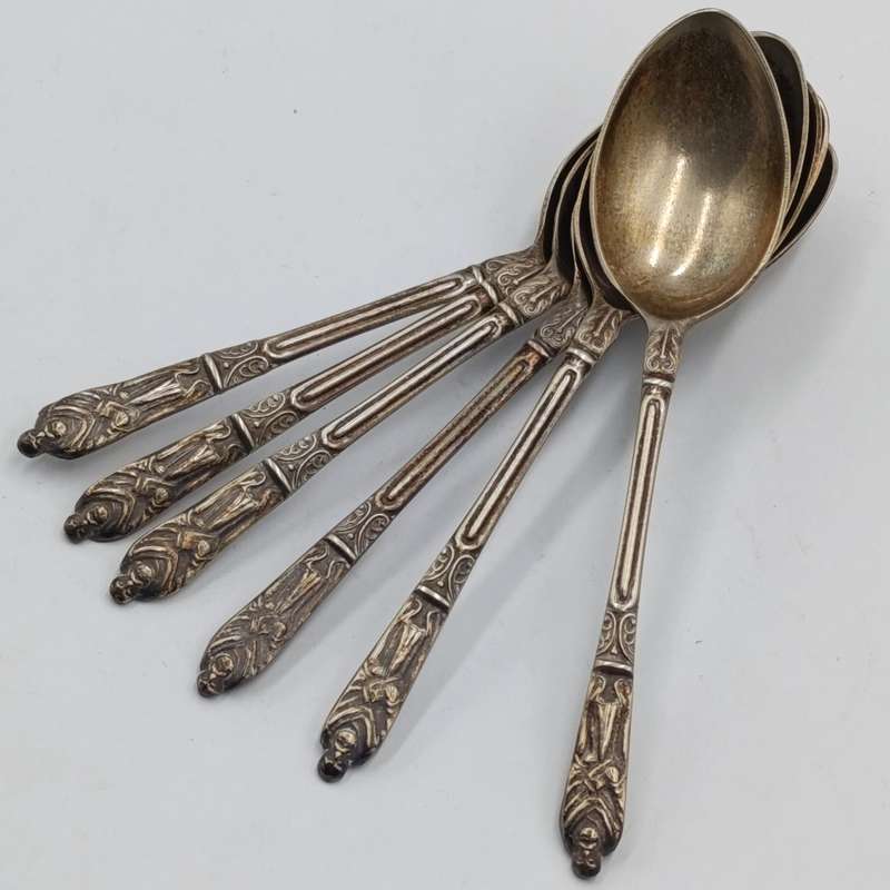 Set of 6 vintage EPNS Apostles tea spoons in box