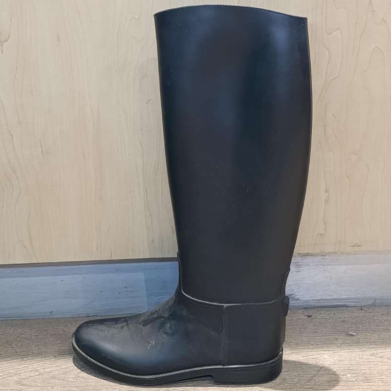 Pair of rubber equistrian riding boots - size UK 6 (EUR 39)