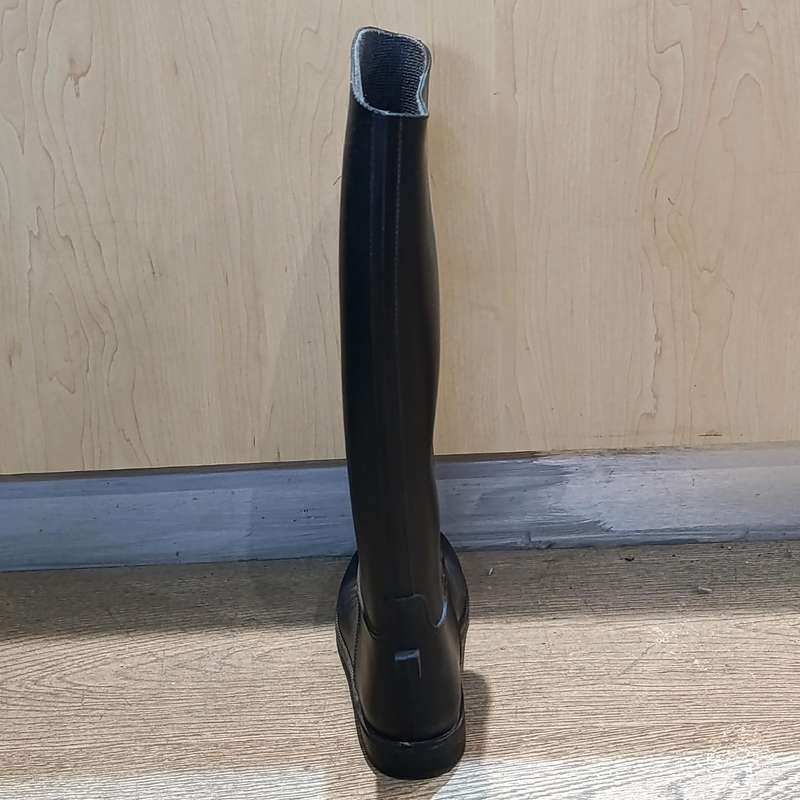 Pair of rubber equistrian riding boots - size UK 6 (EUR 39)