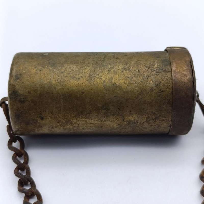 Antique brass tinder box (Tonteldoos)