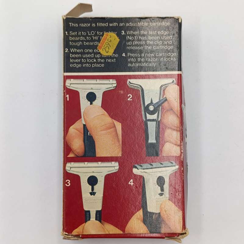 Vintage Gillette Techmatic razor with 7 extra cartridges