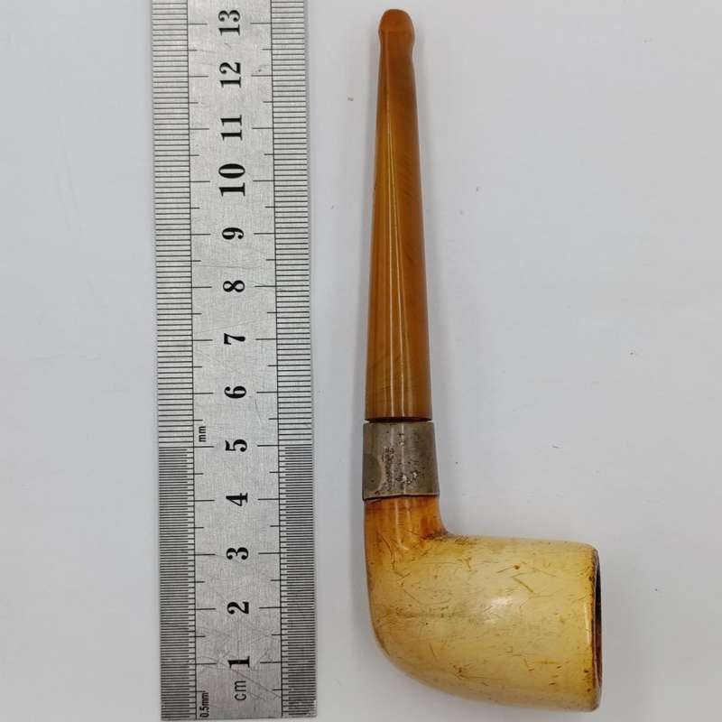 Vintage Genuine Meerschaum smoking pipe in case 