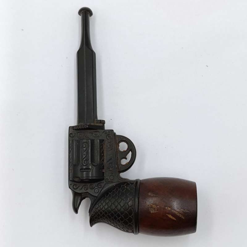Vintage Revolver shaped smoking pipe