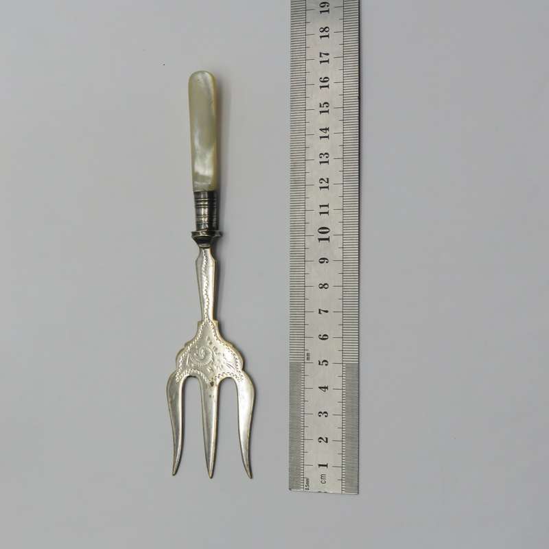 Vintage Silver-plated Cold meats serving fork - In original box
