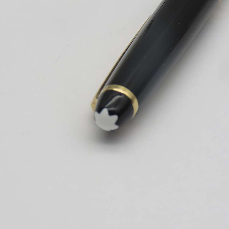 Mont Blanc Meisterstuck roller ball pen with Medi-Clinic 25 engraving in box with booklet
