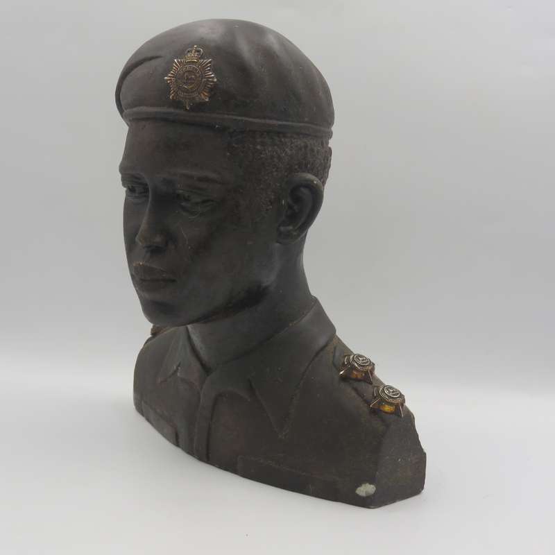 Rhodesia Army Services Corps Lieutenant soldier soapstone bust - Beautiful period carving