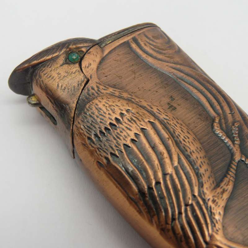 Vintage eagle-styled Piezo- electric lighter