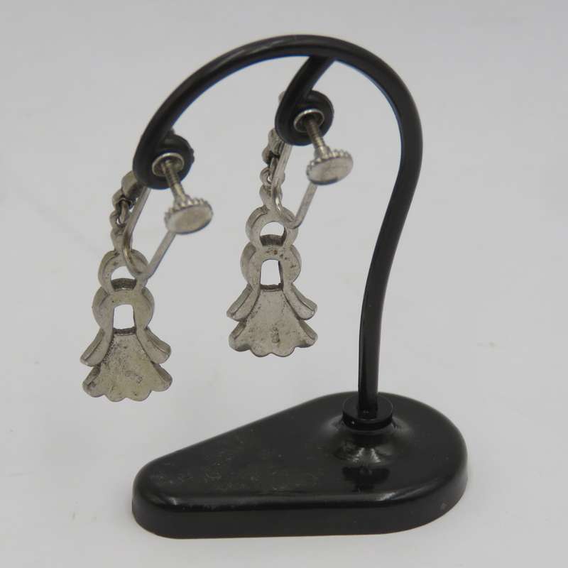 Vintage Sterling silver Marcasite screw-on earrings - weighs 5,6 grams