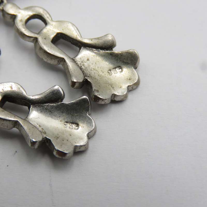 Vintage Sterling silver Marcasite screw-on earrings - weighs 5,6 grams