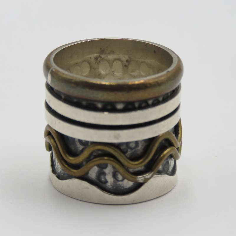 Sterling silver rustic spinner ring - weighs 18.7g